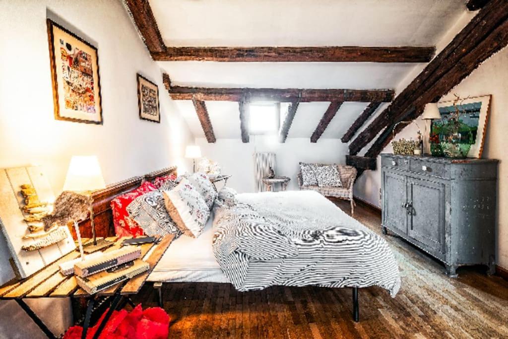 Loft Overlooking The Old Town . Фельтре Экстерьер фото
